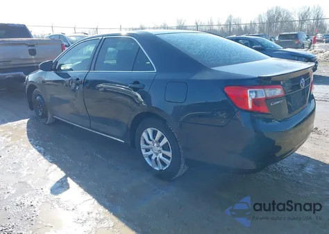 2012 Toyota Camry Le z USA, uszkodzony, nr VIN 4T1BF1FK2CU104102